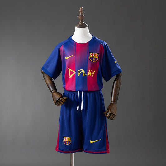 Kids Barcelona 25/26 x DPLAY Home Kit